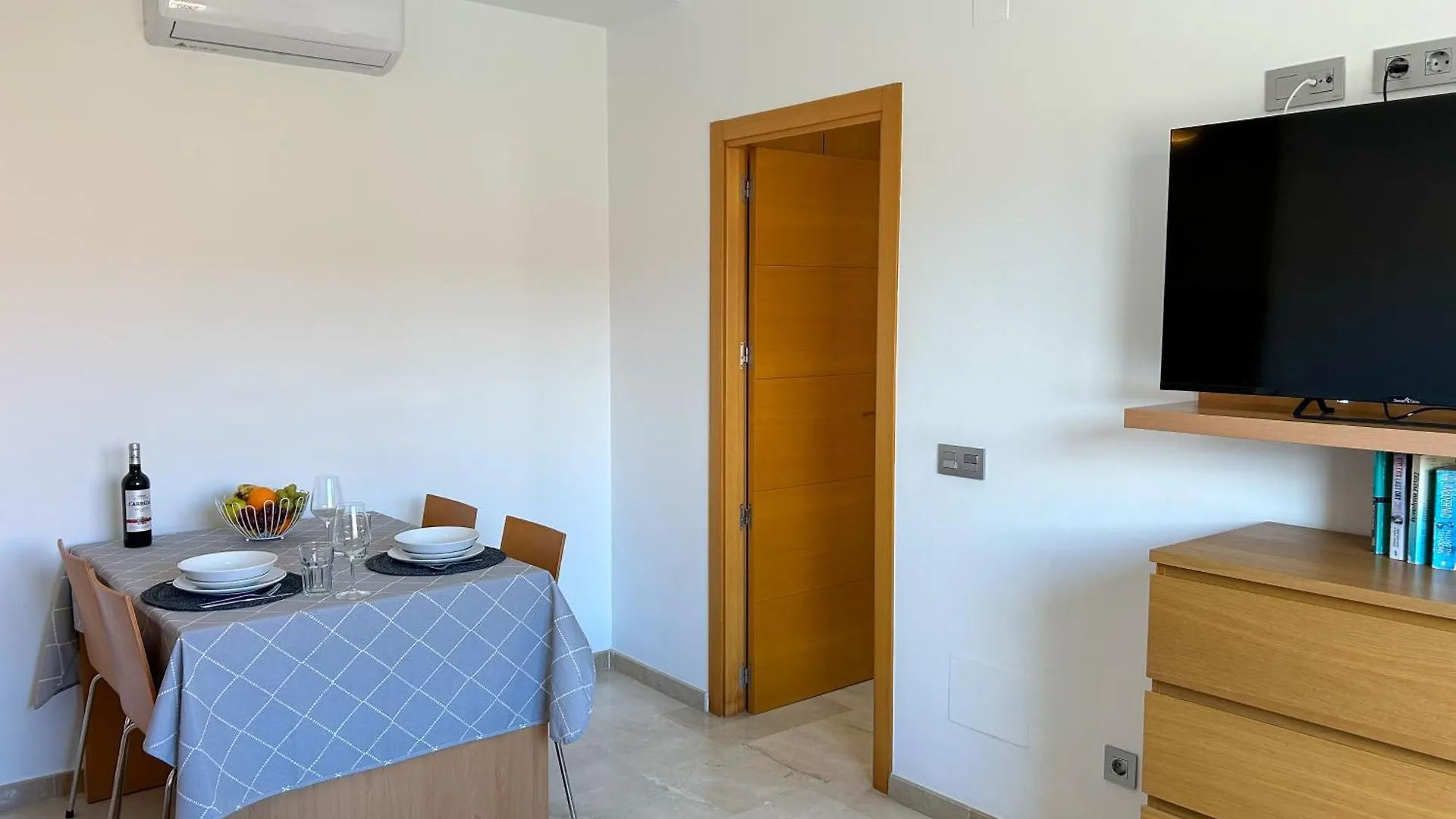 Apartment Apartamentos Varadero On The Beach La Cala Del Moral